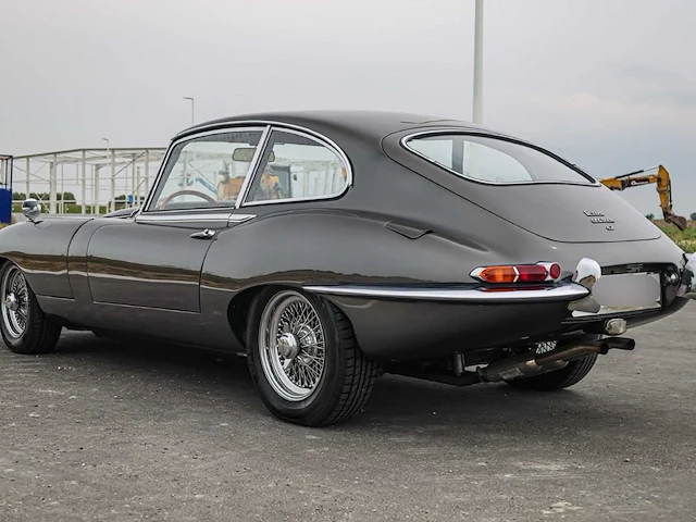 Jaguar e -type e-type oldtimer - afbeelding 12 van  55