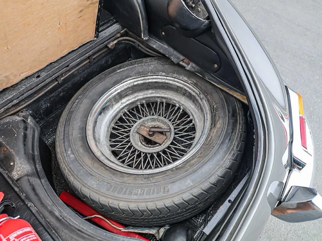 Jaguar e -type e-type oldtimer - afbeelding 48 van  55