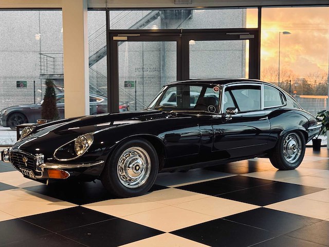 Jaguar e-type v12 5.3 - 1973 - afbeelding 3 van  79