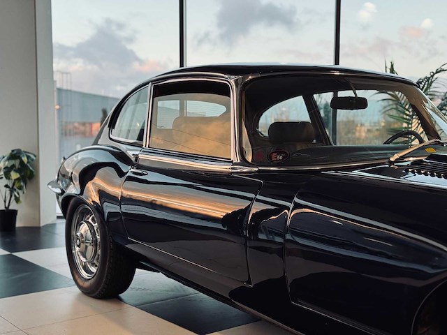 Jaguar e-type v12 5.3 - 1973 - afbeelding 11 van  79