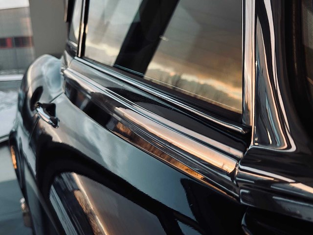 Jaguar e-type v12 5.3 - 1973 - afbeelding 20 van  79