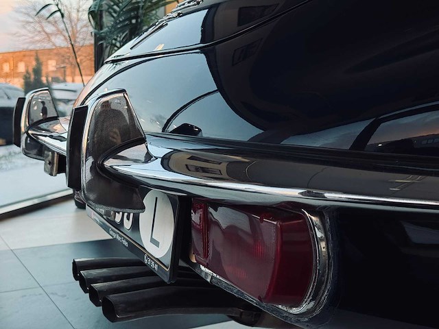 Jaguar e-type v12 5.3 - 1973 - afbeelding 25 van  79