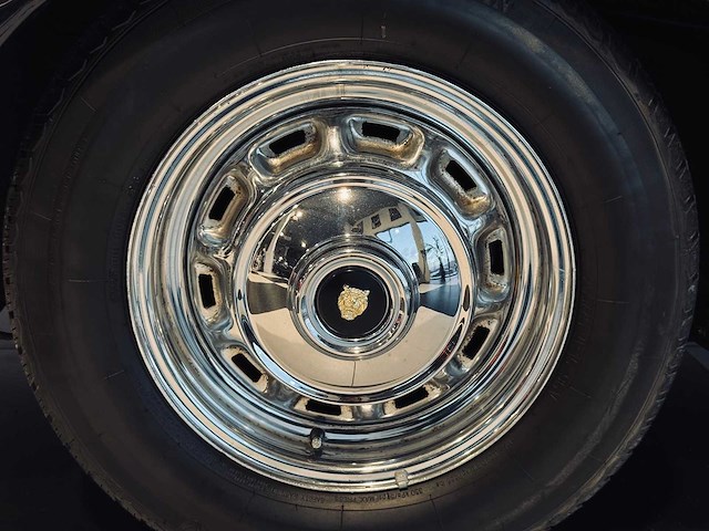 Jaguar e-type v12 5.3 - 1973 - afbeelding 29 van  79