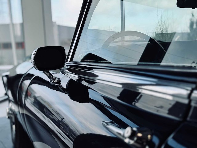 Jaguar e-type v12 5.3 - 1973 - afbeelding 46 van  79