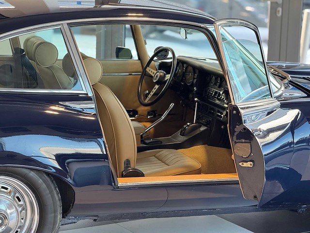 Jaguar e-type v12 5.3 - 1973 - afbeelding 63 van  79