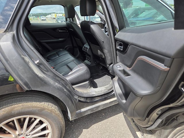 Jaguar f-pace 2.0 d pure 180 at,2018 - afbeelding 7 van  43
