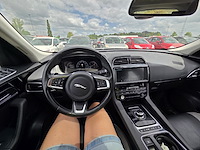 Jaguar f-pace 2.0 d pure 180 at,2018 - afbeelding 15 van  43