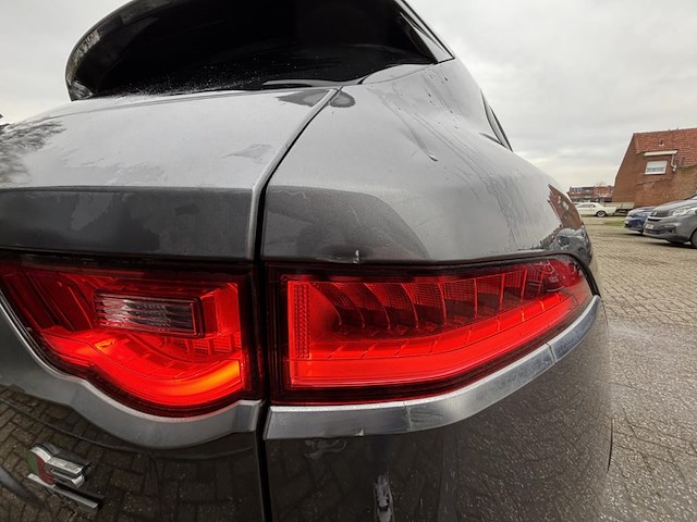Jaguar f-pace, 2016 - afbeelding 30 van  44
