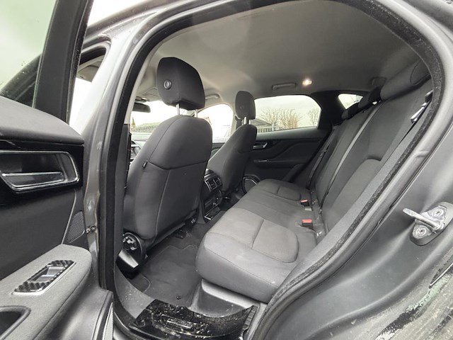 Jaguar f-pace, 2016 - afbeelding 18 van  44