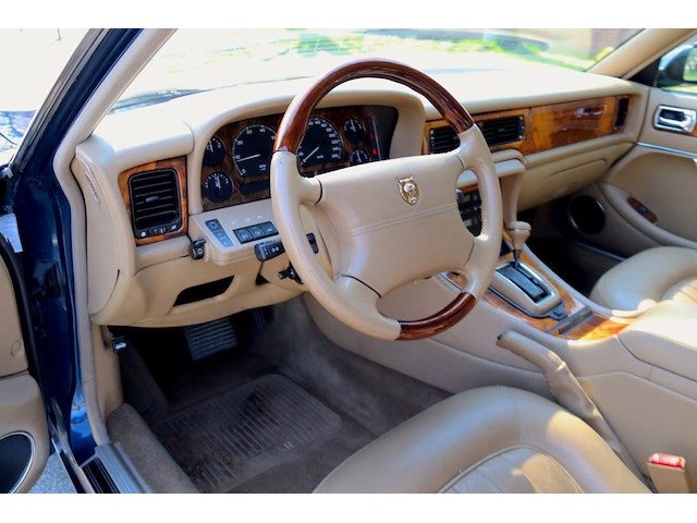 Jaguar sovereign 4,0 - afbeelding 17 van  56