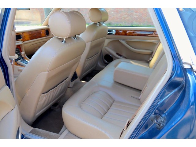 Jaguar sovereign 4,0 - afbeelding 24 van  56