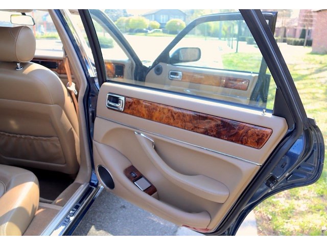 Jaguar sovereign 4,0 - afbeelding 30 van  56