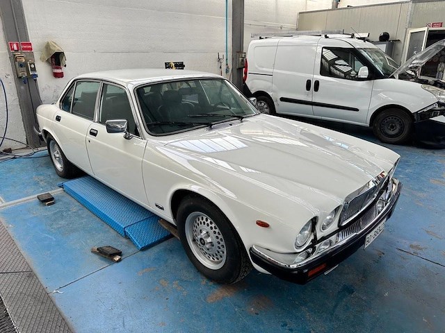 Jaguar sovereign 4.2, 1983 - afbeelding 2 van  17