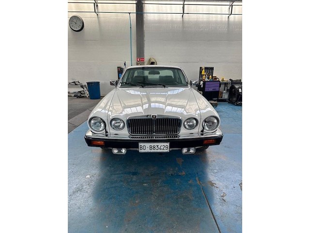 Jaguar sovereign 4.2, 1983 - afbeelding 16 van  17