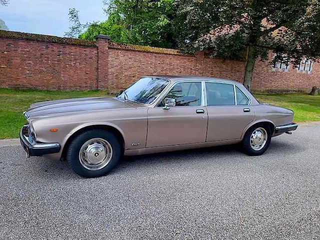 Jaguar sovereign 4.2, 1986 - afbeelding 10 van  51