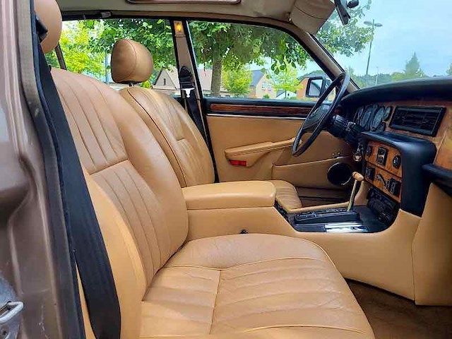 Jaguar sovereign 4.2, 1986 - afbeelding 39 van  51