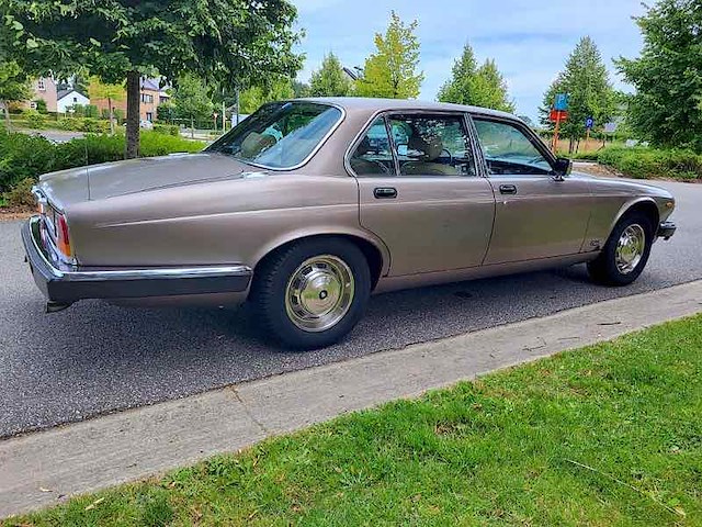 Jaguar sovereign 4.2, 1986 - afbeelding 45 van  51