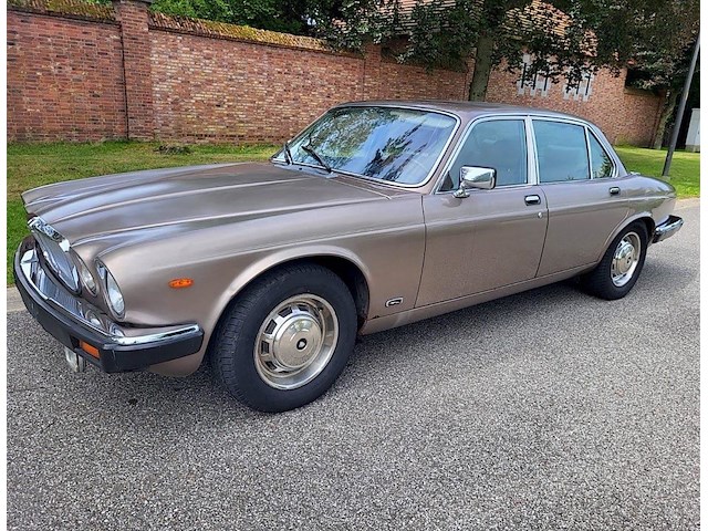 Jaguar sovereign 4,2 - afbeelding 11 van  56