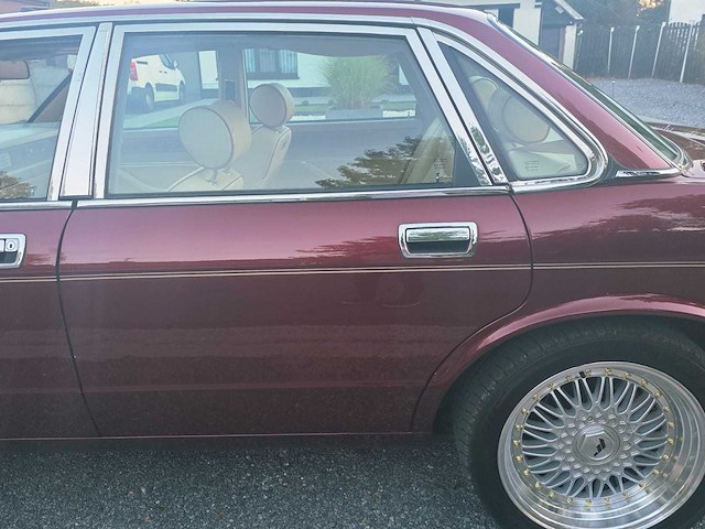 Jaguar sovereign oldtimer - afbeelding 14 van  38