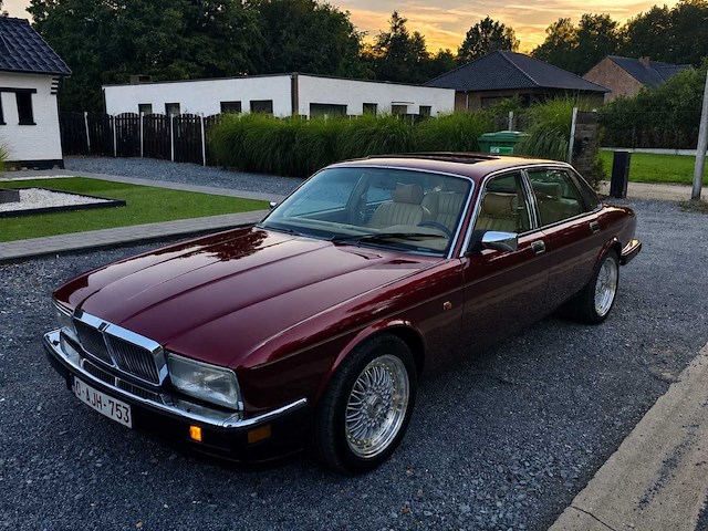 Jaguar sovereign oldtimer - afbeelding 1 van  38