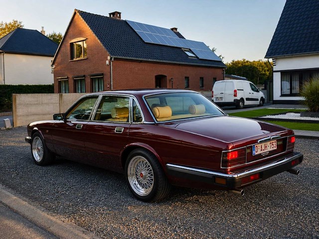 Jaguar sovereign oldtimer - afbeelding 29 van  38