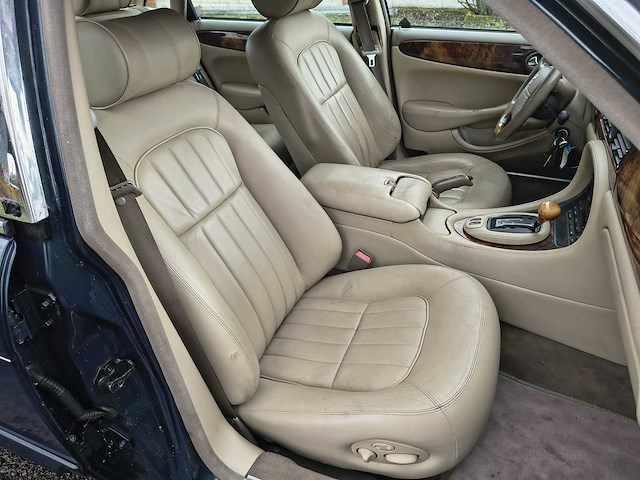 Jaguar sovereign v8 - 1999 - afbeelding 8 van  24