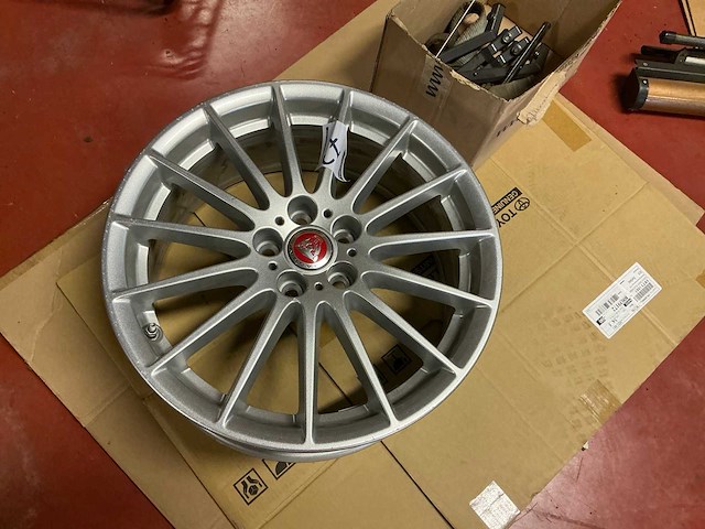 Jaguar velg (4x) - afbeelding 1 van  3