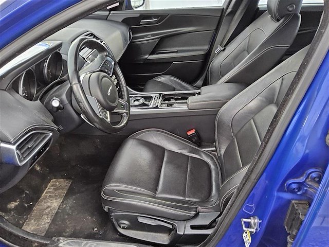 Jaguar xe 2.0 t r-sport, 2017 - afbeelding 12 van  12