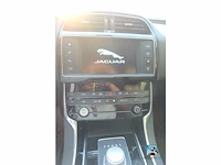 Jaguar xe - afbeelding 3 van  49