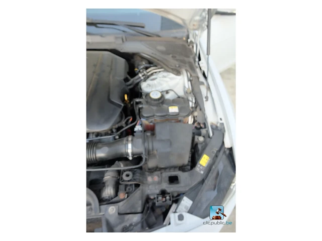 Jaguar xe - afbeelding 13 van  49