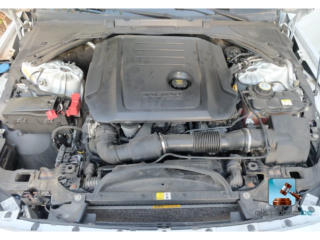 Jaguar xe - afbeelding 15 van  49