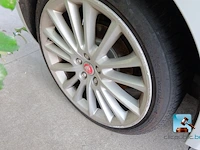 Jaguar xe - afbeelding 32 van  49