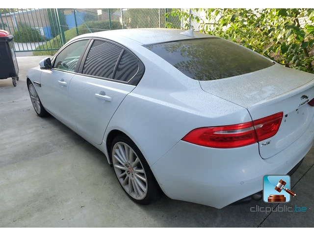Jaguar xe - afbeelding 45 van  49