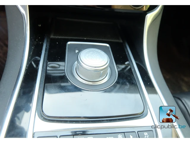 Jaguar xe - afbeelding 49 van  49