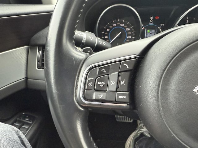 Jaguar xf 2.0 d pure 180 at, 2017 - afbeelding 8 van  29