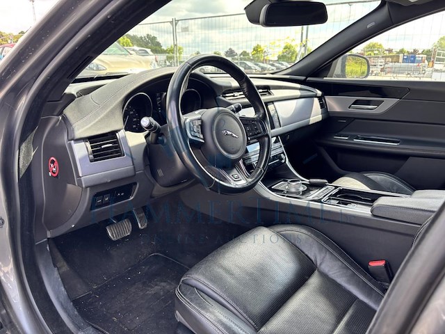 Jaguar xf 2.0 d r-sport 180 at, 2017 - afbeelding 3 van  29
