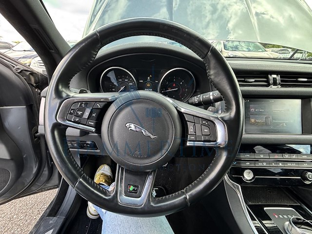 Jaguar xf 2.0 d r-sport 180 at, 2017 - afbeelding 10 van  29