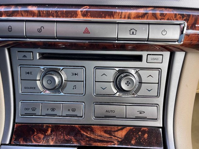 Jaguar xf-s 3.0 v6 diesel - afbeelding 14 van  18