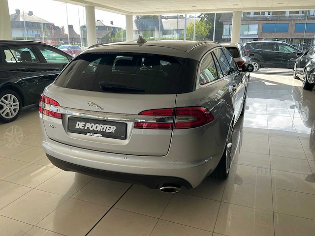 Jaguar xf sportbrake stationwagen - afbeelding 8 van  13