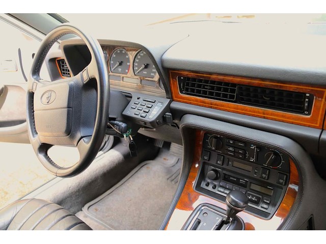 Jaguar xj 12 , 1994 - afbeelding 26 van  42