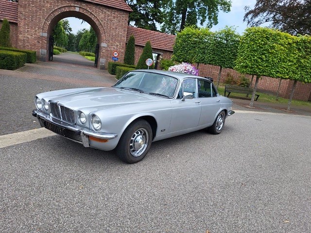 Jaguar xj 4,2 - afbeelding 1 van  55