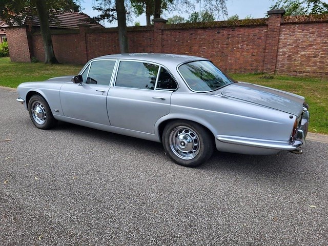 Jaguar xj 4,2 - afbeelding 24 van  55