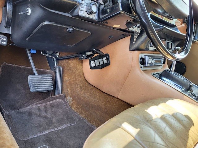 Jaguar xj 4,2 - afbeelding 40 van  56