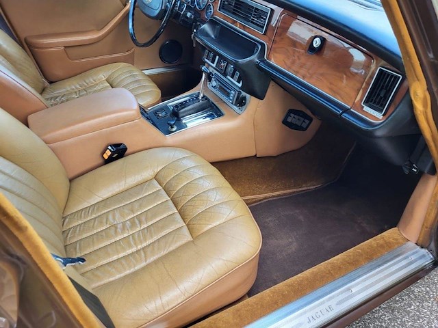 Jaguar xj 4,2 - afbeelding 52 van  56