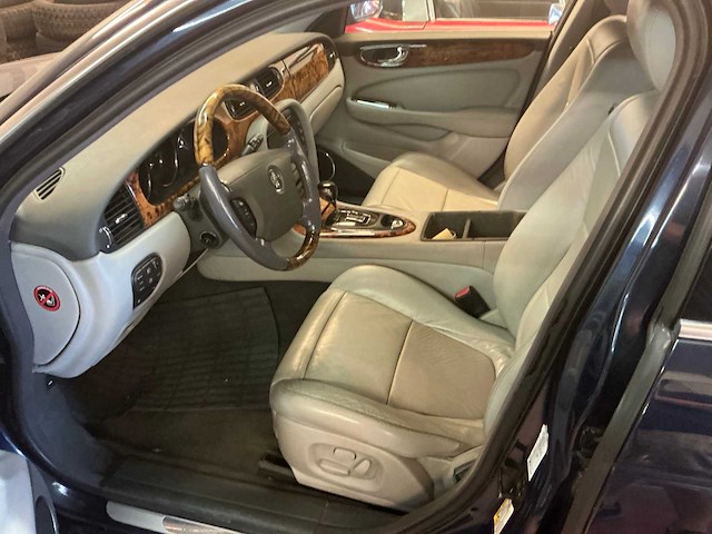 Jaguar xj 6 d personenauto - afbeelding 11 van  12