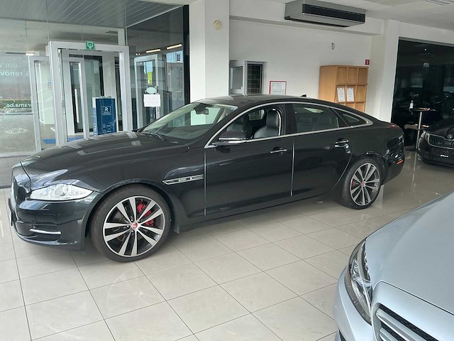 Jaguar xj personenauto - afbeelding 7 van  14