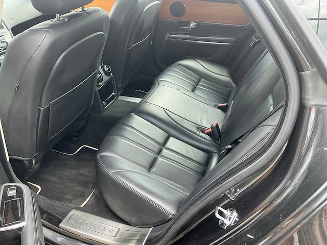 Jaguar xj personenauto - afbeelding 14 van  14