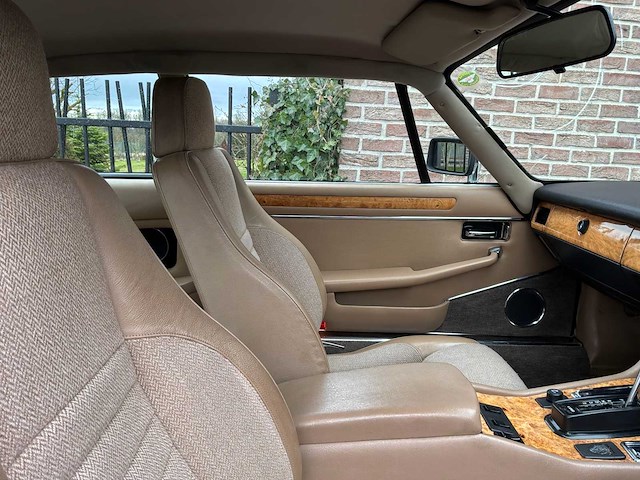 Jaguar xj-s engelse vintage auto's > 15 - afbeelding 32 van  58