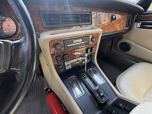 Jaguar xj12 s3 - afbeelding 4 van  29