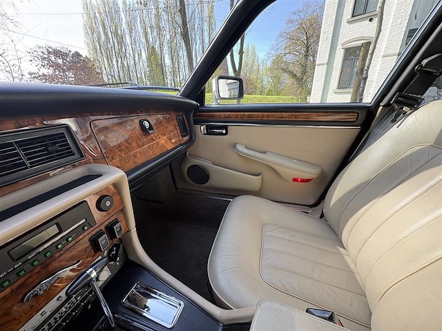 Jaguar xj12 s3 - afbeelding 6 van  29
